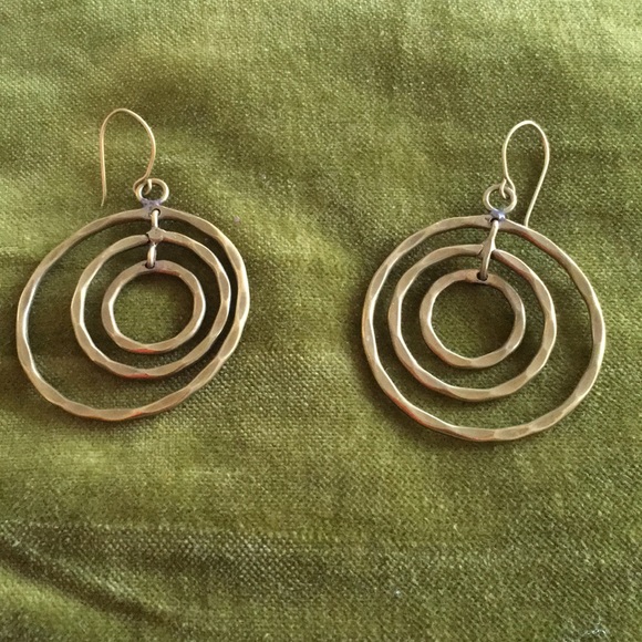 Jewelry Set - Picture 2 of 5